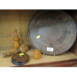 A George III mahogany circular tray, with moulded edge, 30cm diameter, a rosewood circular box, a