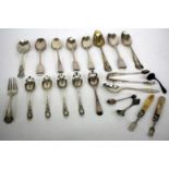 A MISCELLANEOUS SELECTION OF ANTIQUE AND LATER SILVER TEASPOONS and silver sugar tongs