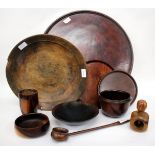 A COLLECTION OF TREEN ITEMS to include turned bowls