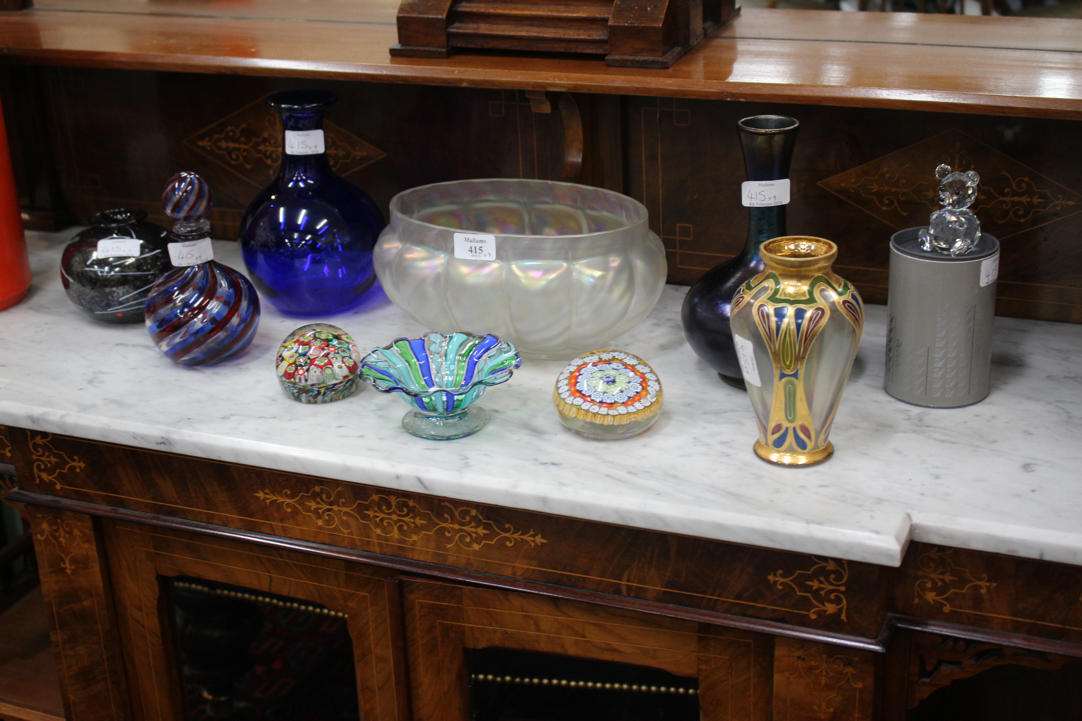 A COLLECTION OF ART GLASS to include an antique opalescent lobed bowl 26cm wide, two glass