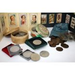 A SMALL QUANTITY OF ANTIQUE AND LATER COINS and a small quantity of cigarette cards