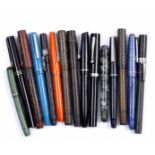 A GROUP OF VINTAGE FOUNTAIN PENS