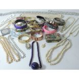 A collection of costume jewellery,
