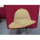 WW1 Period Officer’s Wolseley Pattern Pith Helmet khaki tan six panel linen covered crown. Pointed