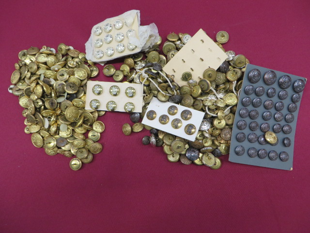 Good Quantity of Royal Marine Buttons including KC silvered and gilt ... QC silvered and gilt ... KC