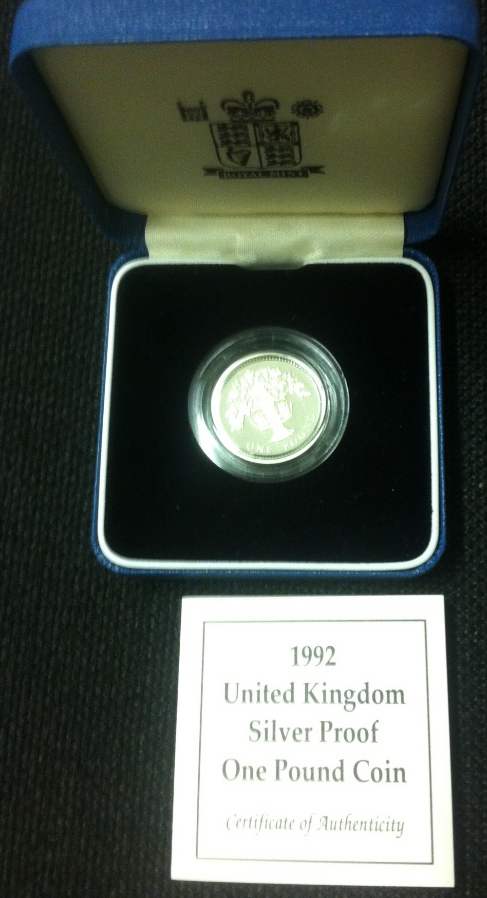 COINS : 1992 Silver proof 10p cased and