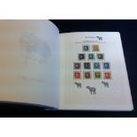 New Zealand Stamps : QV to QEII mint & used collection in album.