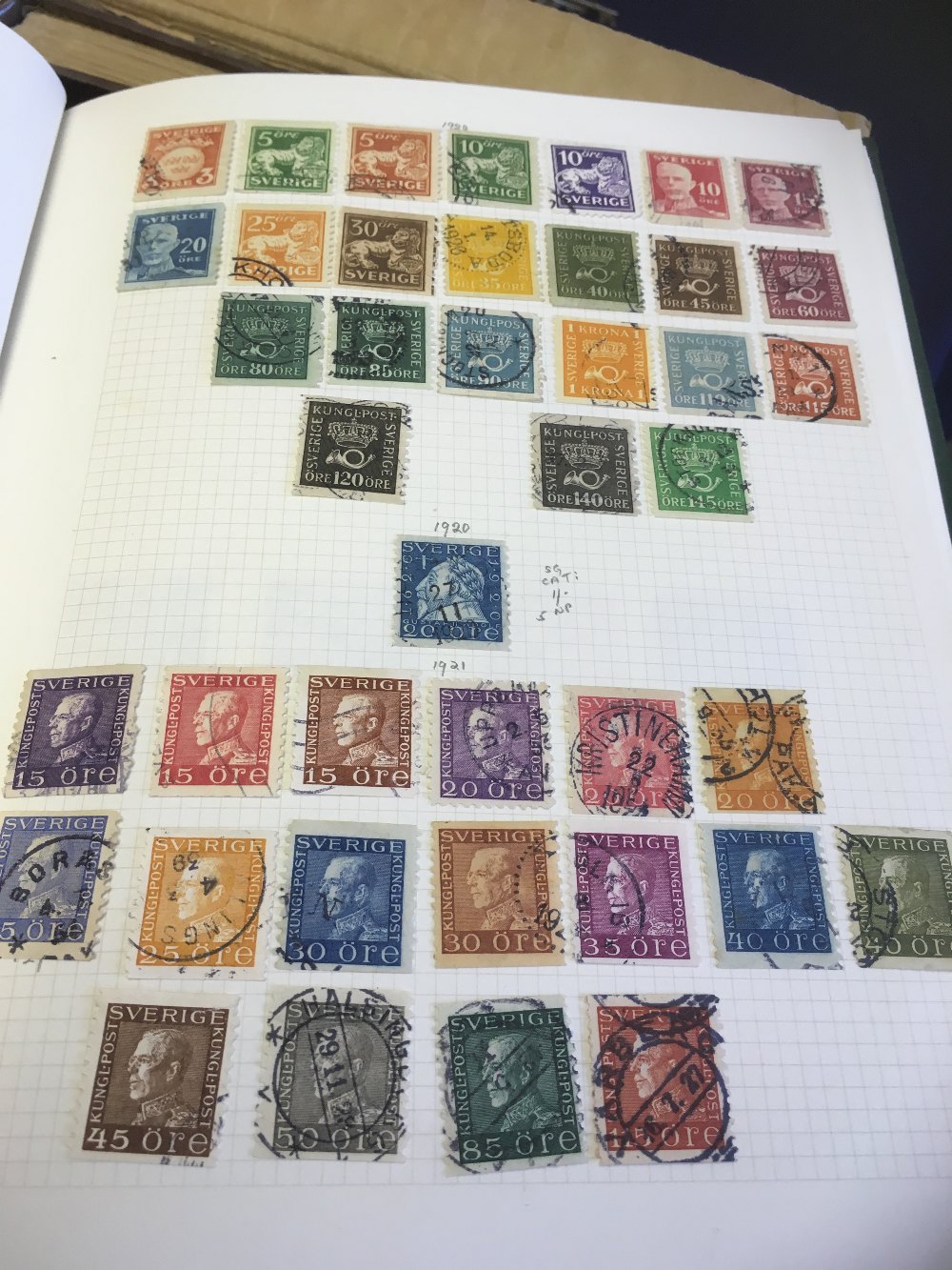 STAMPS : Mixed box of all world collections, sure to reward viewing. - Image 4 of 4