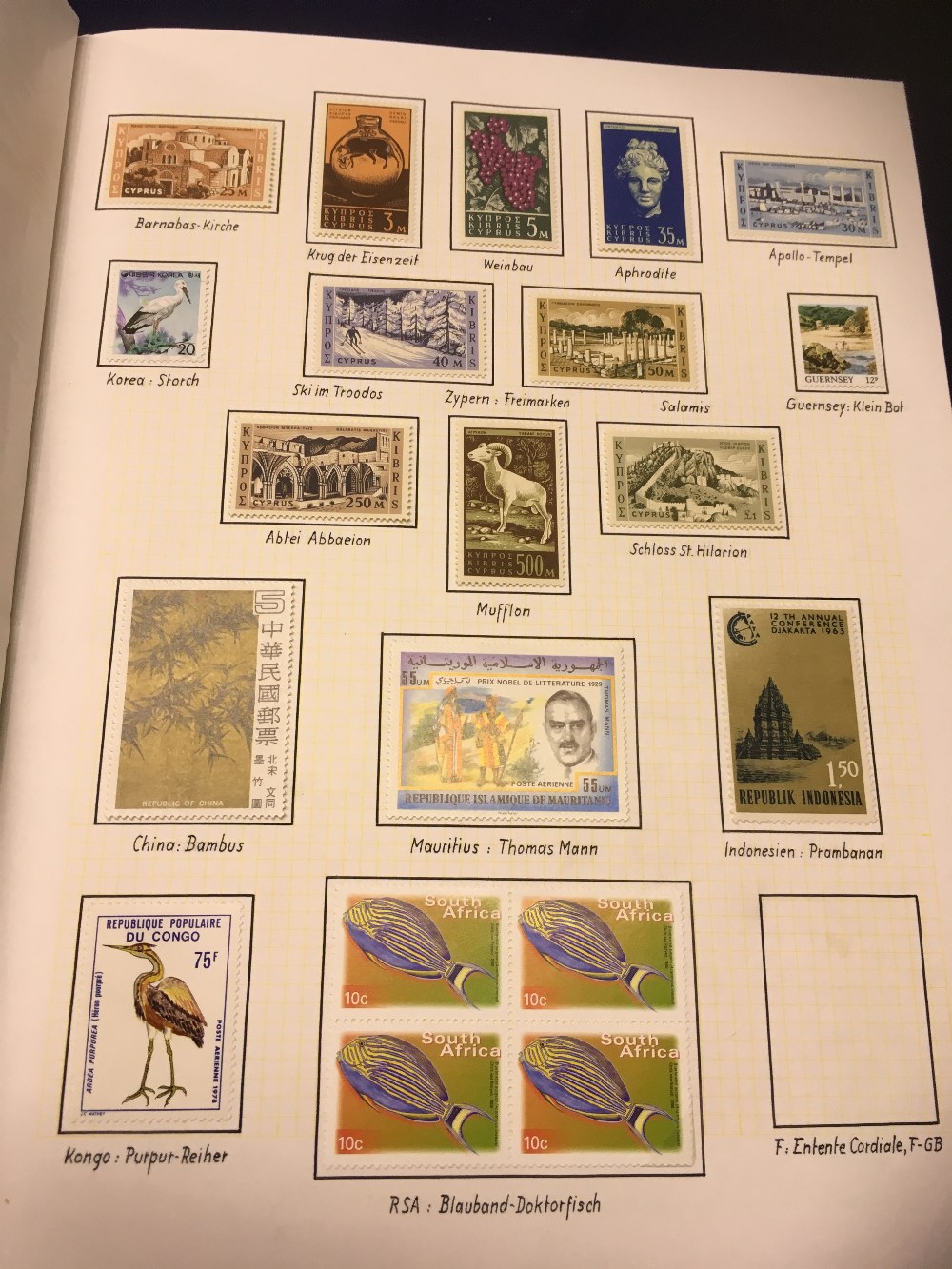 STAMPS : WORLD, four more albums from "Philatelic Mosaic Chaos" collection. Please see Lot 22. - Image 4 of 4