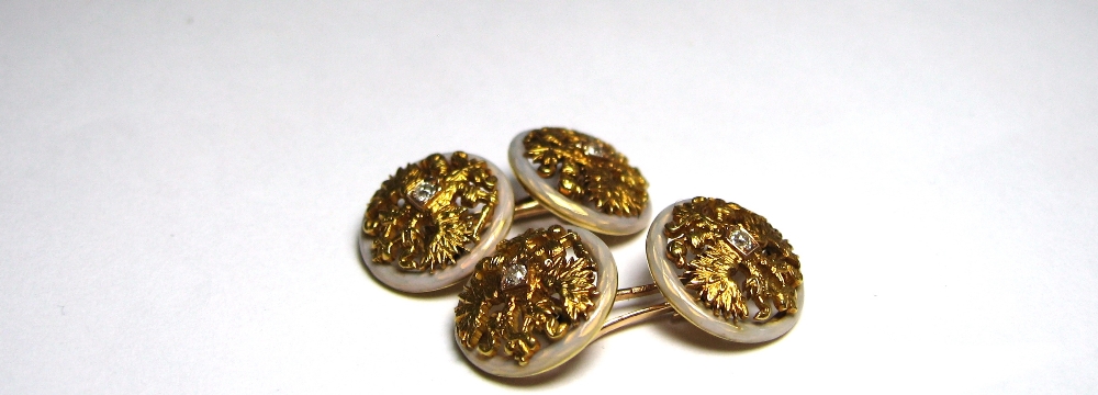 PAIR OF GOLD, ENAMEL AND DIAMOND CUFFLINKS, RUSSIAN, 1899-1908 each disc with an openwork Imperial - Image 4 of 5