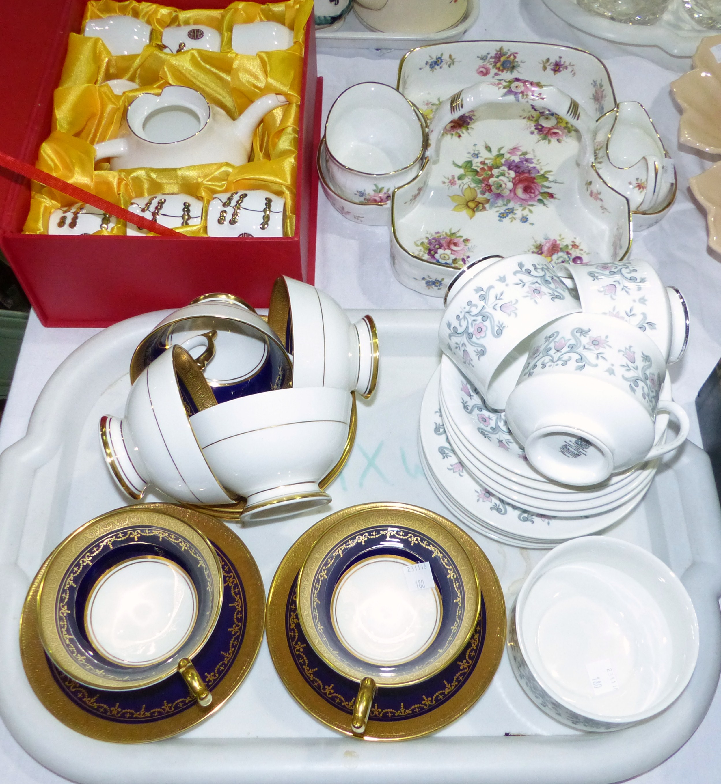 A set of 6 Aynsley "Georgian" cobalt tea cups and 5 saucers; a Hammersley "Howard Sprays" strawberry