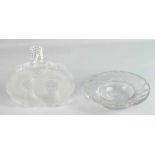 i) A Lalique France Deux Fleurs Perfume Bottle