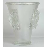 A Lalique Art Deco Frosted Glass Saint-Emilion