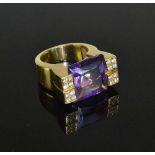 18ct Yellow Gold Amethyst & Diamond Ring