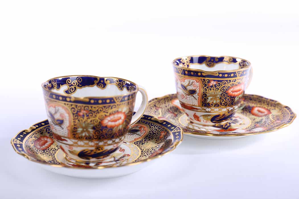 ROYAL CROWN DERBY IMARI TEA SERVICE date cypher for 1902, red hand-painted numbering to base '6294',