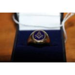 GENT'S 9CT GOLD MASONIC RING with Masonic emblem in blue to bezel, bearing full hallmarks,