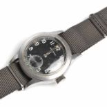 GENTLEMAN'S STAINLESS STEEL WWII MILITARY STYLE RECORD WRISTWATCH manual wind movement,