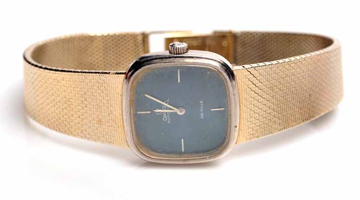 LADY'S EIGHTEEN CARAT GOLD OMEGA DE VILLE AUTOMATIC WRISTWATCH circa 1973,