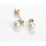 PAIR OF NINE CARAT GOLD EMERALD AND PEARL STUD EARRINGS each set with a spherical white pearl 4mm