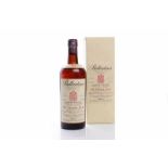 BALLANTINE'S AGED 30 YEARS - 1960s BOTTLING Blended Scotch Whisky.