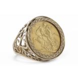 GOLD SOVEREIGN DATED 1906 in a nine carat gold ring mount, 14.