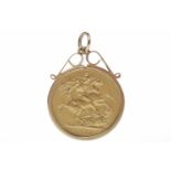 GOLD SOVEREIGN DATED 1888 in a pendant mount,