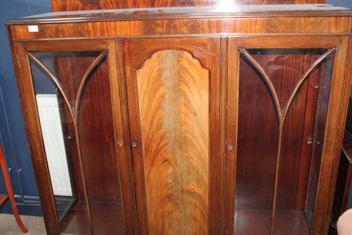 MAHOGANY DISPLAY CABINET TOGETHER WITH A MAHOGANY SIDEBOARD