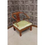 MID 20TH CENTURY CHINESE ROSEWOOD LOUNGE SUITE comprising a two seat settee and two armchairs,
