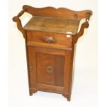 A VICTORIAN WALNUT WASH STAND, 
probably American,