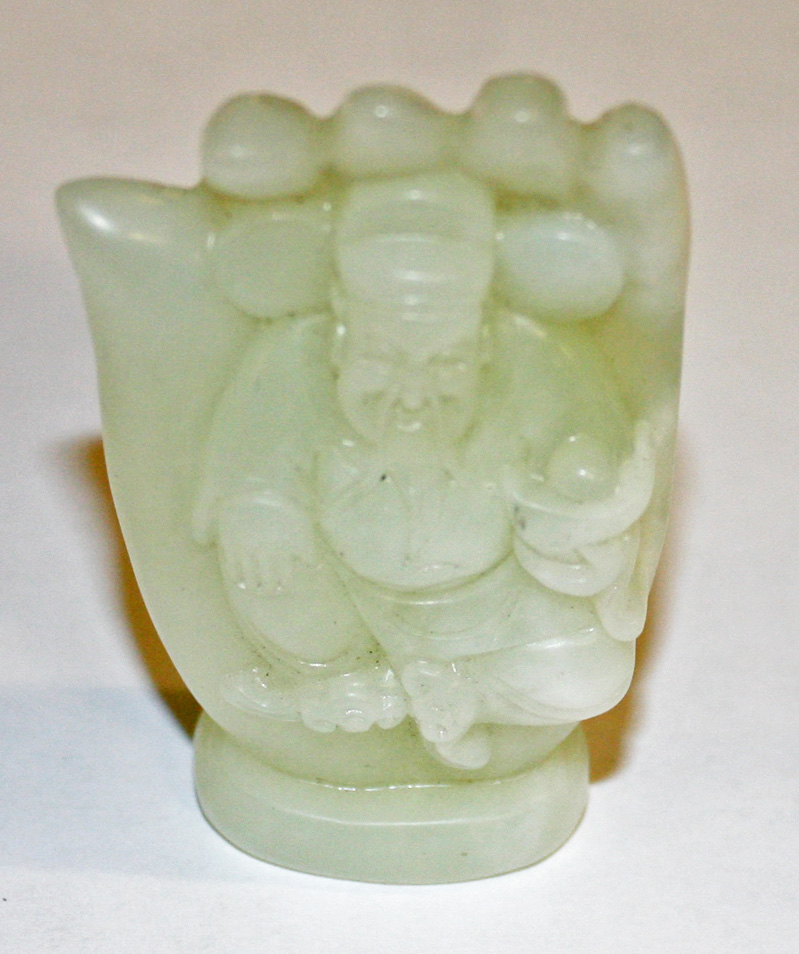 AN ATTRACTIVE CARVED NEPHRITE CHINESE JADE FIGURE,