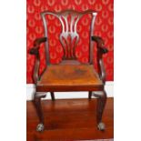 A PAIR OF CHIPPENDALE STYLE MAHOGANY DINING ROOM ARMCHAIRS,
