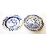 A PAIR OF CHINESE NANKIN BLUE AND WHITE PORCELAIN BOWLS, each of octagonal form,