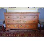 A LATE 18TH CENTURY OAK CROSS BANDED MULE CHEST, with hinged top,