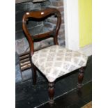 A SET OF THREE VICTORIAN MAHOGANY DINING CHAIRS, each with a shaped scroll cross rail,