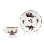 MEISSEN A MEISSEN PORCELAIN CUP WITH SAUCER, circa 1750.TAZZA CON PIATTO IN PORCELLANA, MEISSEN,