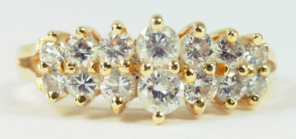 A DIAMOND TWO ROW RING IN GOLD, MARKED 14K, SIZE P, 3.7G GROSS