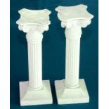 A PAIR OF WHITE PAINTED WOOD SHOP WINDOW DISPLAY STANDS IN THE FORM OF A CLASSICAL COLUMN, 51CM H