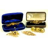 FIVE VARIOUS VICTORIAN AND LATER GEM SET GOLD BROOCHES, 16G GROSS, (EXCLUDING TRIPLE CITRINE BAR