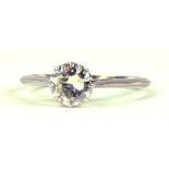 A DIAMOND SOLITAIRE RING IN WHITE GOLD, MARKED 18CT PT, SIZE L, GROSS WEIGHT 2.7G