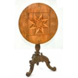 AN ITALIAN CARVED WALNUT TRIPOD TABLE WITH PARQUETRY TOP, 60CM DIAM, 19TH CENTURY