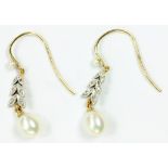 A PAIR OF CULTURED PEARL EARRINGS, 2.4G GROSS