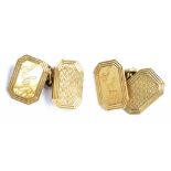 A PAIR OF 9CT GOLD CUFFLINKS, ENGINE TURNED, 7.7G