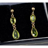 A PAIR OF PERIDOT EARRINGS, IN GOLD, 1.2G GROSS