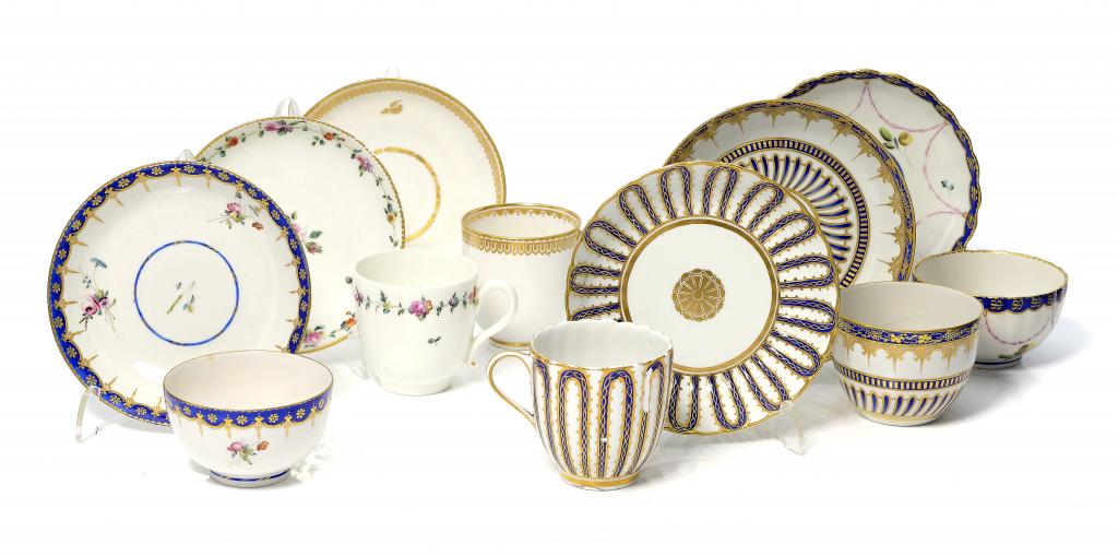 THREE DERBY TEA BOWLS AND SAUCERS AND THREE COFFEE CUPS AND SAUCERS, C1775-85 saucers 12.5-14cm