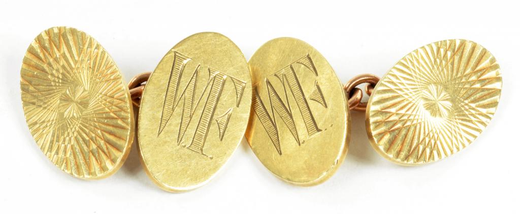 A PAIR OF 9CT GOLD CUFFLINKS, 12.1G