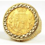 GOLD COIN. SOVEREIGN 1857 SET IN A 9CT GOLD RING, 15.5G