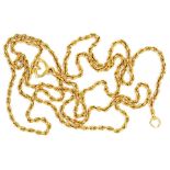 A GOLD ROPE CHAIN, MARKED 18, 15.3G