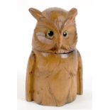 TREEN. A CARVED WOOD OWL NOVELTY INKWELL INSET GLASS EYES, 9.5CM H