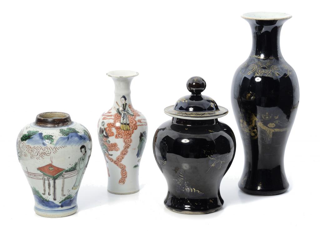 A CHINESE WUCAI VASE, A FAMILLE VERTE VASE AND BLACK GROUND VASE AND JAR AND COVER, QING DYNASTY,