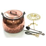 A VICTORIAN COPPER OVOID PAN AND COVER WITH ROLLED RIM AND IRON HANDLE, 27CM H EXCLUDING HANDLE,